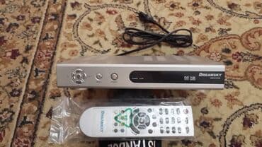 Продаеться три тюнера для спутниковой тарелки каждый по 15 манат все