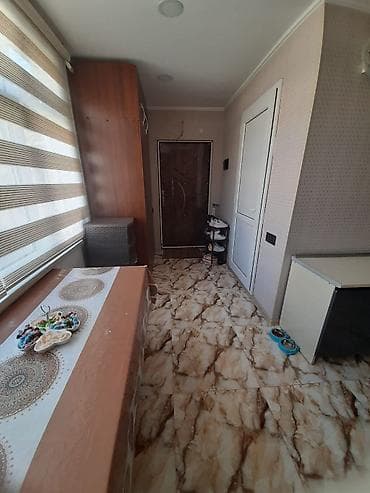 gencede ev: Balaxanı qəs. 6 otaqlı, 120 kv. m, Orta təmir — 10