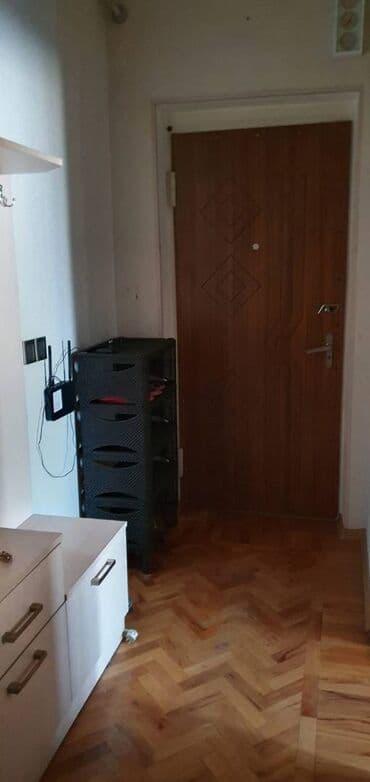 sulutəpədə kirayə ev: 5 mərtəbəli daş binada (köhnə tikili) mənzil icarə verilir. H.Cavid — 17