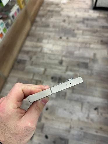 2. el samsung s10 plus: Samsung Galaxy S24 Ultra, 512 GB, rəng - Gümüşü, Simsiz şarj — 3