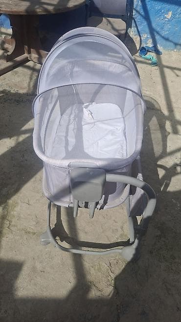 Oğlan və qız üçün, İşlənmiş, Dördbucaq, Beşik, Dəstsiz, Matras ilə, Yellənmə mexanizm ilə — 5