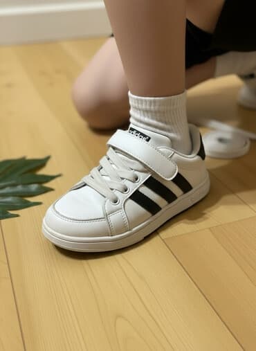 məktəb cantalari: Krossovka, Oğlan üçün, 31, Adidas — 1