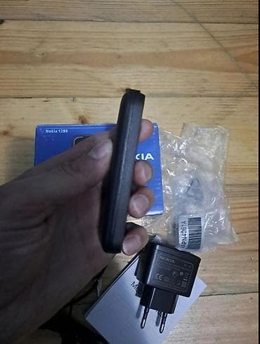 nar operator nomresi: Nokia < 2 GB Memory Capacity, rəng - Qara, Düyməli — 5