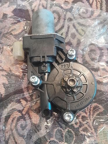 Прицепы: Mitsubishi L200 2023 Avtomobil üçün şüşəsilən (silecek) mexanizmi üçün — 2