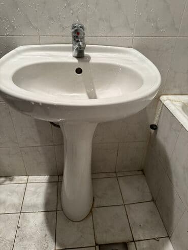 Сухие строительные материалы: Б/у Умывальник, Керамика, Без гарантии, Платная доставка — 2