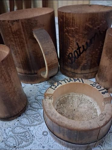 tebii daşlar: Bambukdan hazırlanmış suvenir dəst - Tərkib: 2 böyük qulplu krujka, 2 — 5