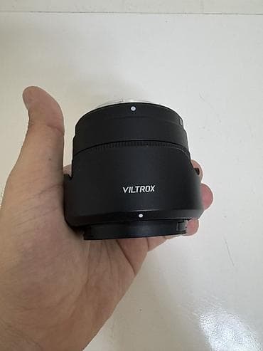 DJI əl stabilizatoru + Sony ZV-E10 kamera gövdəsi + Viltrox obyektiv — 4