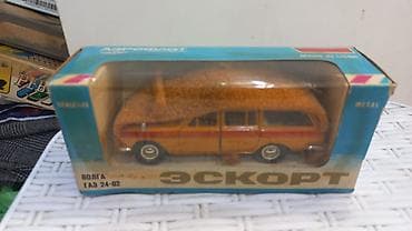 Sovet istehsalı metal kolleksiya model avtomobilləri – 1:43 miqyas. -