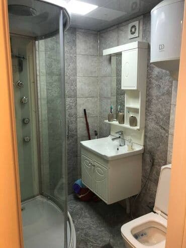 xutor kiraye: Yasamal rayonu.İzmir pr,Həyat Residence ilə üzbəüz. 5 mərtəbə — 6