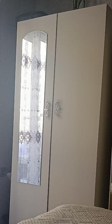 gul rəf: 2 qapılı, Güzgülü, Bej, Digər material, Açılan, Düz dolab — 1