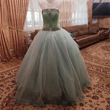 omaks gel: Zümrüd yaşıl rəngdə zərif balo/nişan geyimi - Model: strapless (çiyin — 3