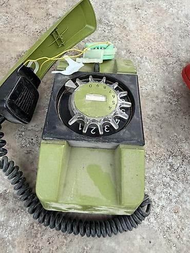 Məhsul: Retro fırlanma diski ilə masa telefonları, dekor kimi istifade — 2