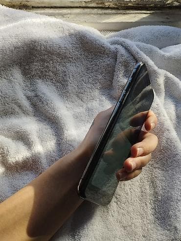 4s iphone: IPhone X, 64 GB, Qara, Face ID — 7