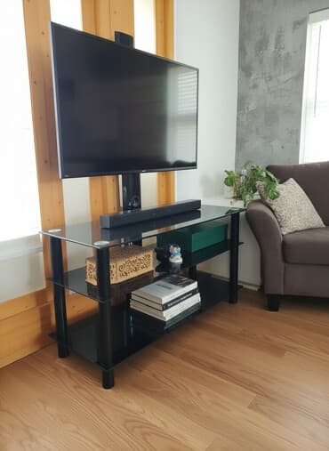 paxlava altlığı: İşlənmiş, Düz TV altlığı, Polkalı, Şüşəli — 2