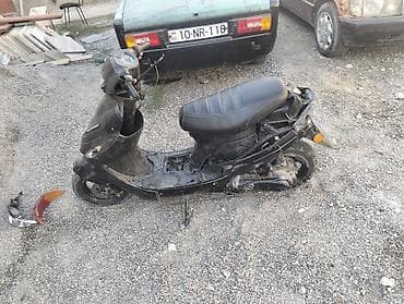 tek teker scooter: Skuter – şəhər içi qısa məsafələr üçün kompakt benzinli model - — 3