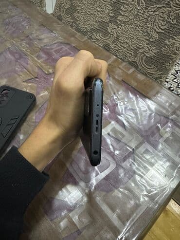 telefon divar kağızları 2022: Model: Redmi (AI-CAM Photography System) Rəng: Qara/boz ton Ekran: Tam — 6