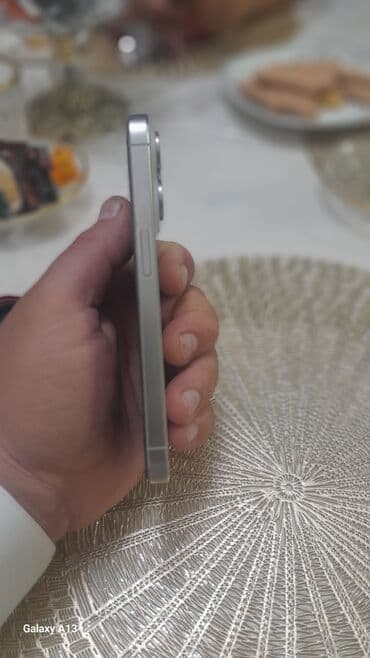 iphone arxa şüşə: Iphpne 15 satilir pil 95 yaddaw 128 super veziyyetde - Korpus: Metal — 5