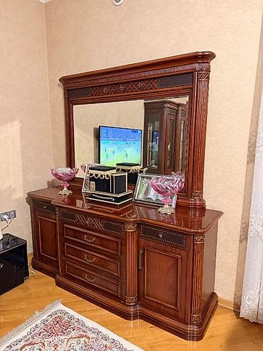 kitab refleri satilir: İşlənmiş, Jurnal masası, Masa və oturacaqlar, Servant — 6