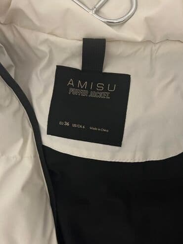 qadin ucun jaketler: Puxovik kurtka, New Yorker, S — 3