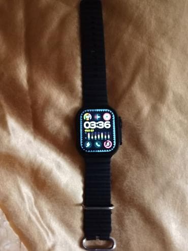 philips xenium 9@9d: Ağıllı saat – qara rəng, düzbucaqlı sensor ekranlı model. Silikon — 1