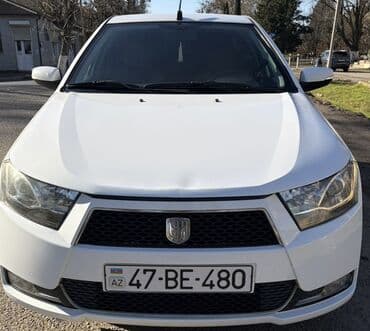 Iran Khodro : 1.7 l | 2021 il 107 km Sedan