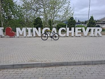 vinil satisi baki: 26 lıqdır. Problemi yoxdur Real alıcıya endirim olacaq — 1