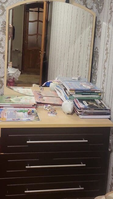 İkinəfərlik çarpayı, Komod