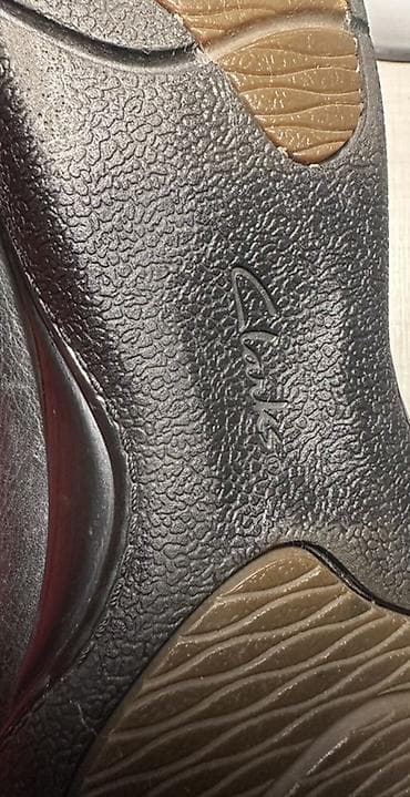 рабочие мужские сапоги: Clarks firmasına məxsus qışlıq ayaqqabıdır.Şəhər içi və gündəlik — 3