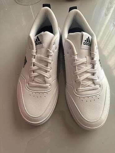 Türkiyeden 80 azn alınıb. Geyinilməyib təzədi orginal adidas gündəlik