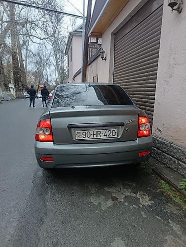 traktor satiram: VAZ (LADA) Priora: 1.6 l | 2010 il 333224 km Hetçbek — 2