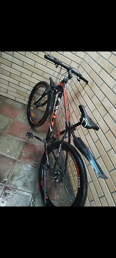 velesupet: İşlənmiş Şəhər velosipedi Adidas, 28", sürətlərin sayı: 12, Ünvandan götürmə — 1