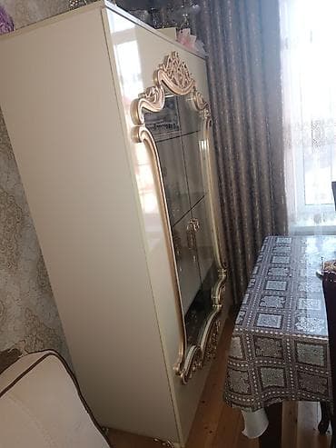 suse vitrinler: Şüşəli dolab vitrini — 5