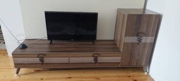 suvenerlər: İdeal vəziyyətdə TV stend satılır. Evdə əlava yer tutduğu üçün — 2