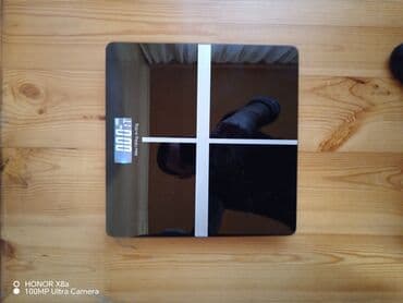 Audi: Elektron bədən tərəzisi - Maksimum çəki: 180 kq - Dəqiqlik: 50 q — 1