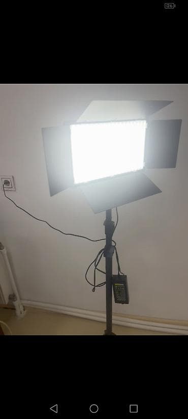 adaptırlar: Studiyə LED panel işıq dəsti - Geniş səthli LED panel: bərabər və — 1