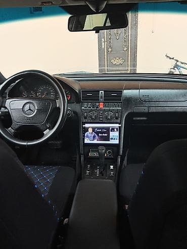 Avtomobil satışı: Mercedes-Benz 220: 2.2 l | 1993 il Sedan — 4