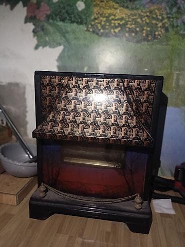 radiatır: Retro elektrik sobası / ocaq BiR TeK KLaPiNi islemir ve yoxdur. - — 1