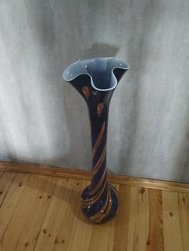 Bir vaza, Bogem şüşəsi