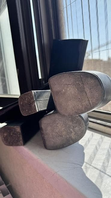 Сапоги: Platformalı çəkmələr - Rəng: qara - Material: hamar eko‑dəri — 6