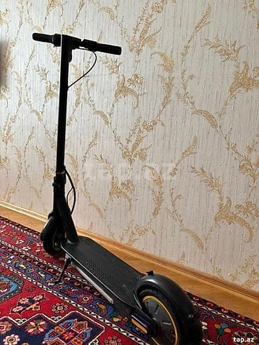 Stukersatılır 500 manata Təcili satilir max suürət 40 km 3-4 ay