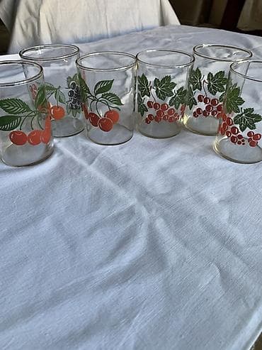 Stəkanlar, rəng - Qızılı, Şüşə