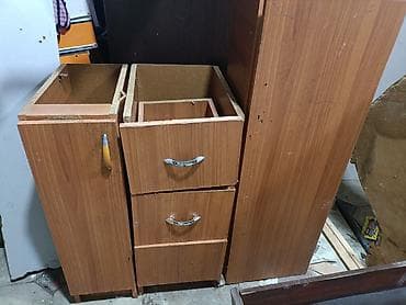 Metbext mebeli üsdünün mermerden olan qapaklarida var lalafo.az -da Metbext mebeli üsdünün mermerden olan qapaklarida var