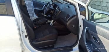 фольксваген т4 дизель: Kia Cee’d SW (ağ rəng, universal kuzov) - Kuzov: 5 qapılı universal — 6