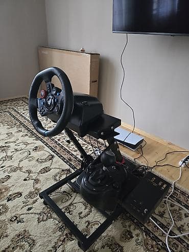 Sim yarış dəsti – sükan, pedal, sürət qutusu və stend komplekti -