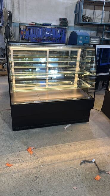 Vitrin tipli soyuducu vitrina - İstifadə sahəsi: kafe, restoran