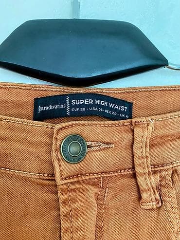 bas: Stradivarius qadın cinsi – Super High Waist - Model: Stradivarius — 2
