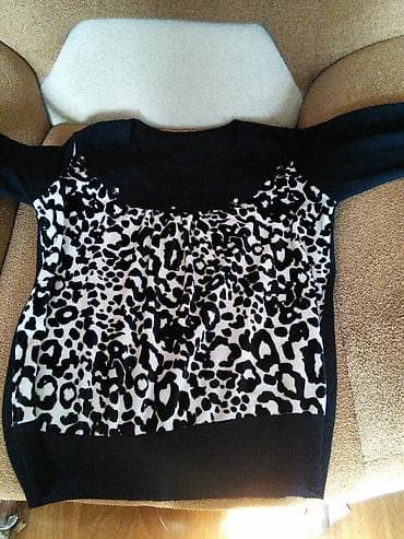 Kofta yaxshi veziyyetdedi Uzun qoldu qiymeti 7 azn kofta yeni kimidi