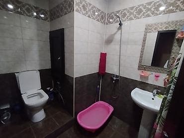 6 ci mkr da evler: Bakı, 5-ci mikrorayon, 2 otaqlı, Köhnə tikili, m. Memar Əcəmi, 40 kv. m — 7