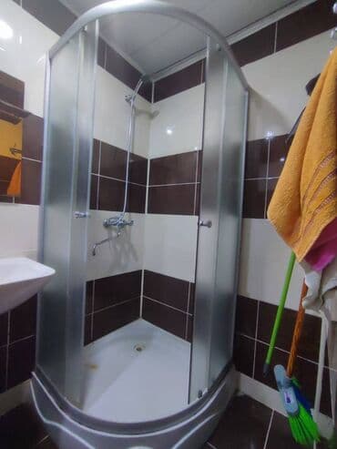 binə kiraye ev: Xırdalanda Kristal 1de mertebeli 8mərtəbəli binanın 4-cü — 9