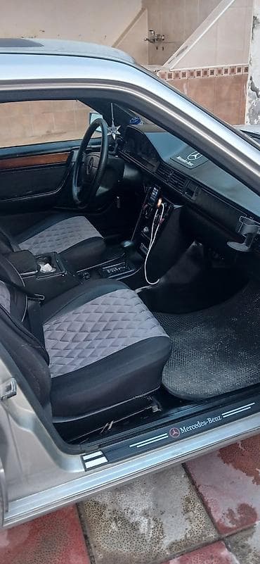 amg disk type 1 per page 40: Mercedes-Benz sedan (W124 kuzov) - Korpus: sedan, gümüşü rəng - Kuzov — 10